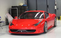Набор в группу курса пилотирования суперкаров Ferrari и Lamborghini на треке F1 в Монца (Милан).