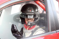 Гена Брославский в разделе "Теория контраварийного вождения онлайн."