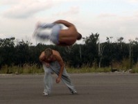 Новый видеоролик. Экстремальные водители + экстремальные пешеходы = АвтоАкробатикА.