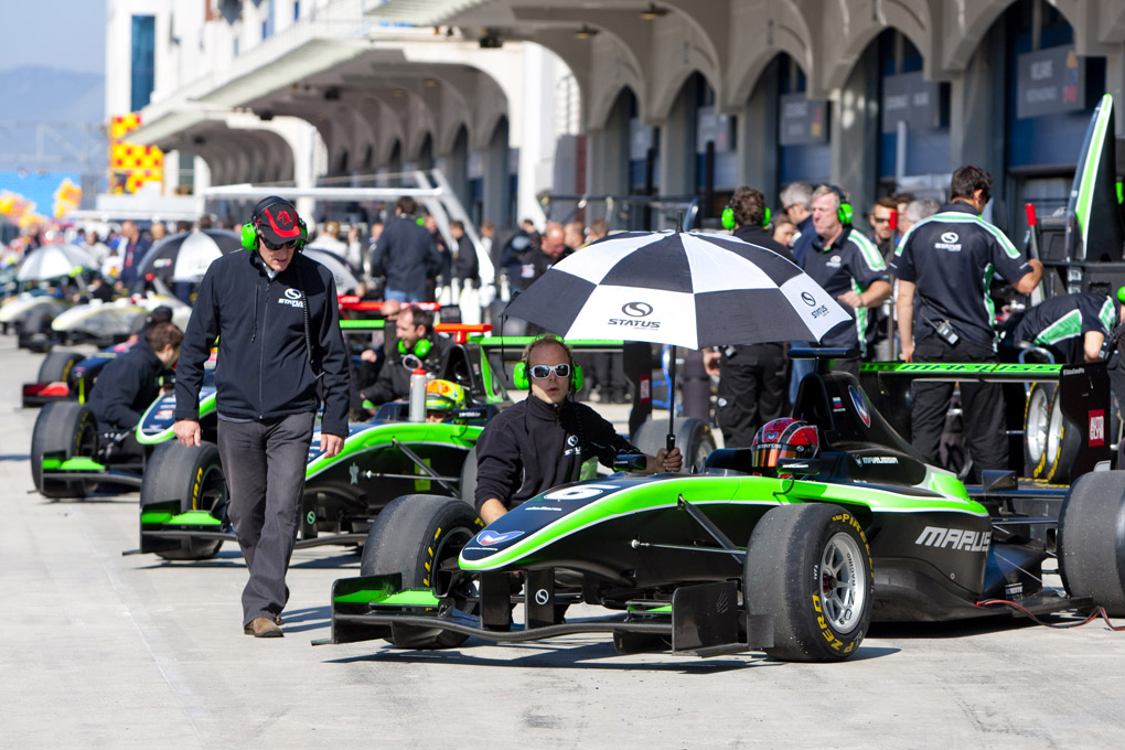 Приемы скоростного вождения. Мастер-класс от автогонщика!