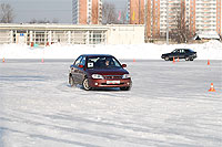 Открытие сезона! 11 декабря – соревнования по вождению на льду! Для членов клуба вход – свободный